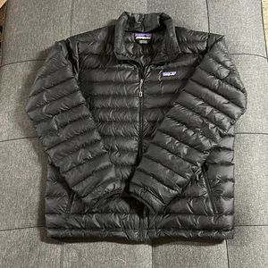 Men’s Patagonia down puffer